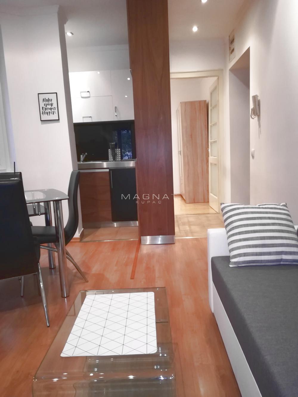 Stan na prodaju u Beogradu, Pašino brdo, dvosoban, 50m2, cena 205000 evra