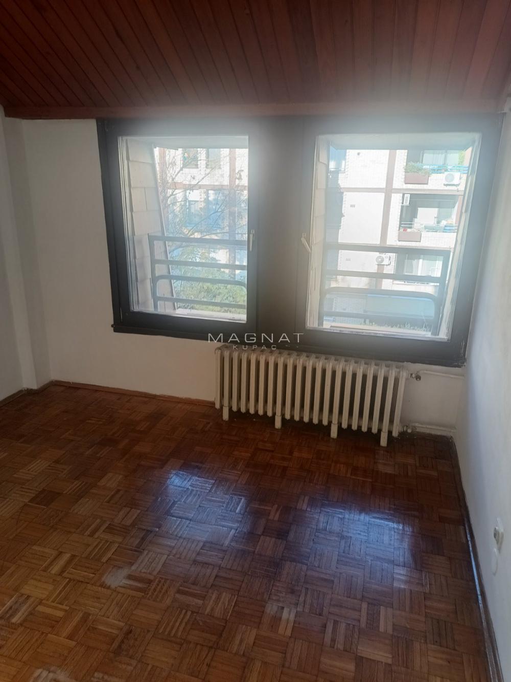 Stan na prodaju u Beogradu, Čukarica, jednoiposoban, 50m2, cena 165000 evra