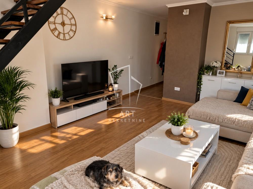 Stan na prodaju u Beogradu, Karaburma, trosoban, 45m2, cena 179000 evra