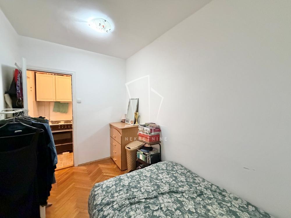 Stan na prodaju u Beogradu, Braće Jerković, jednoiposoban, 38m2, cena 116000 evra