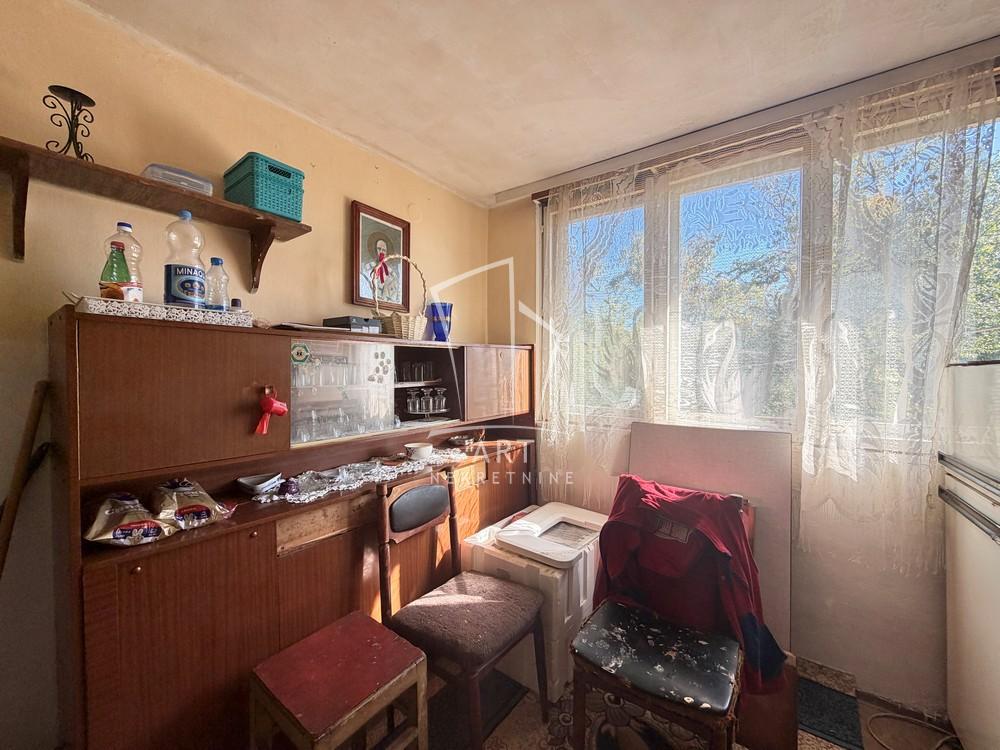 Stan na prodaju u Beogradu, Surčin, jednoiposoban, 38m2, cena 61000 evra