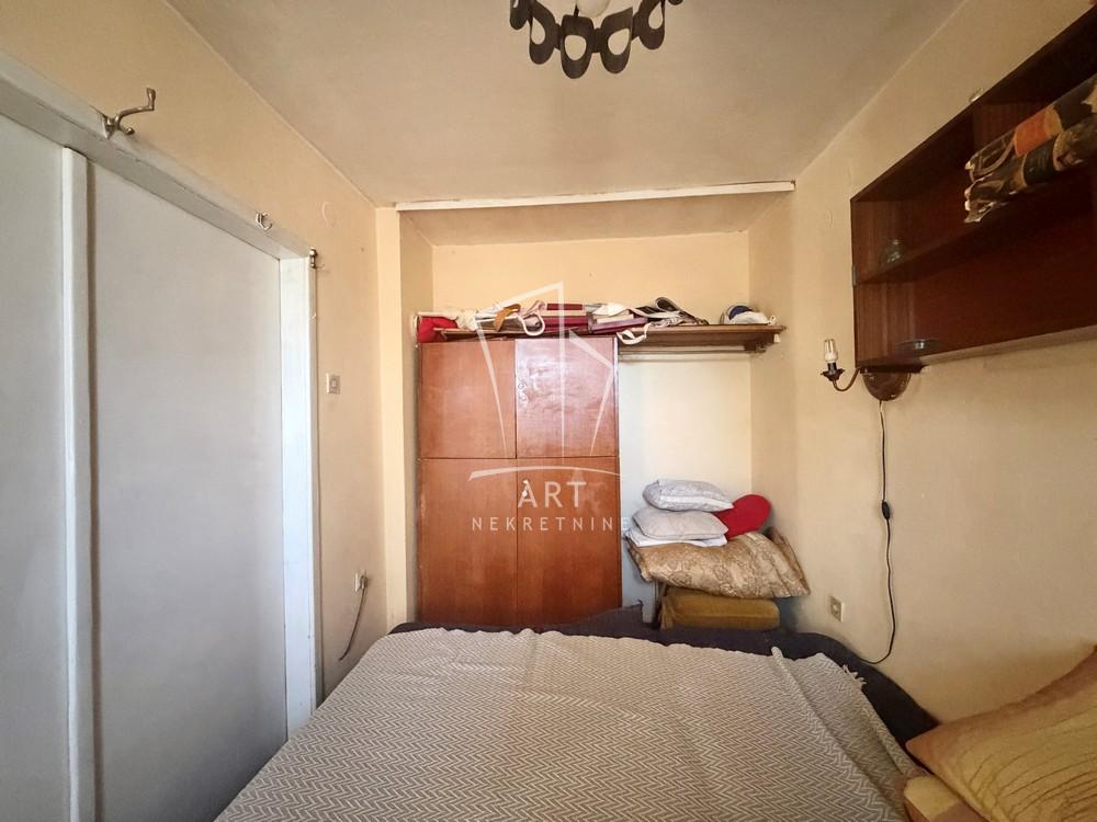 Stan na prodaju u Beogradu, Surčin, jednoiposoban, 38m2, cena 61000 evra