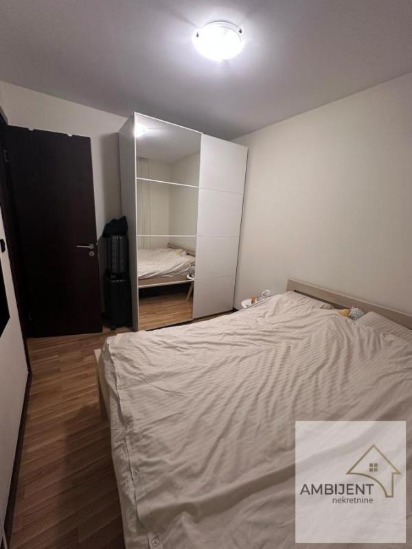 Stan na prodaju u Beogradu, Voždovac, trosoban, 80m2, cena 235000 evra