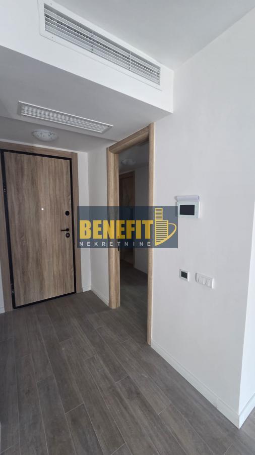 Stan na prodaju u Beogradu, Voždovac, trosoban, 71m2, cena 385000 evra