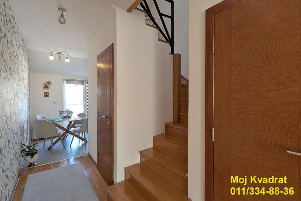 Stan na prodaju u Beogradu, Crveni Krst, trosoban, 94m2, cena 320000 evra