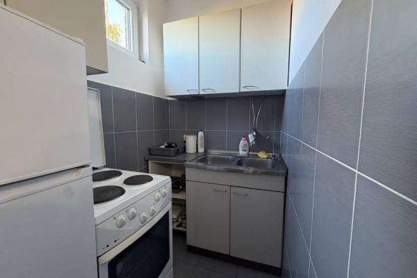 Stan na prodaju u Beogradu, Karaburma, 25m2, cena 85000 evra