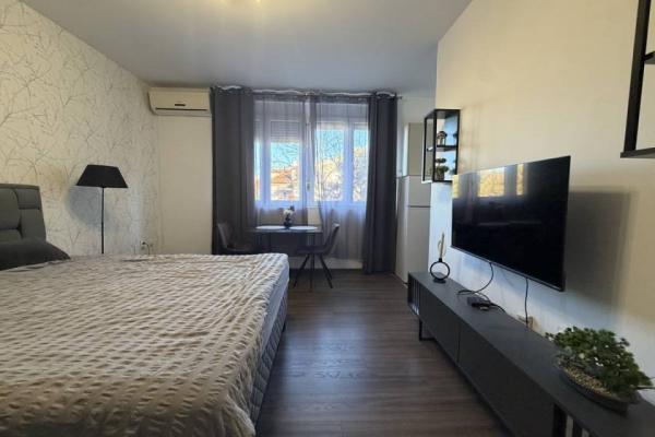 Stan na prodaju u Beogradu, Karaburma, 25m2, cena 85000 evra