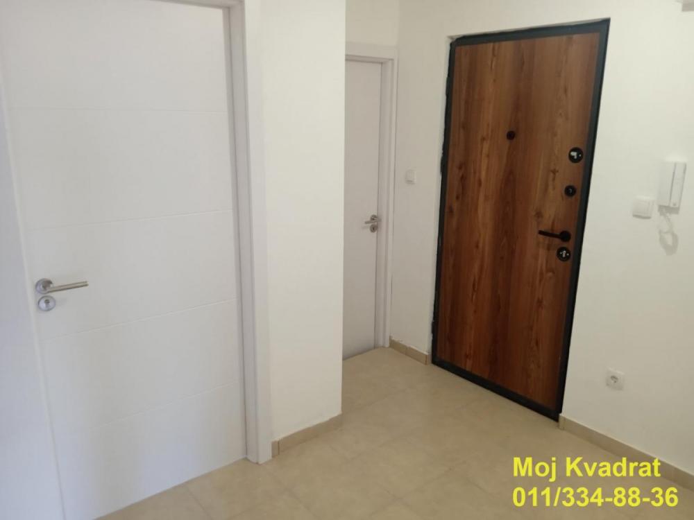 Stan na prodaju u Beogradu, Grocka, trosoban, 63m2, cena 89000 evra