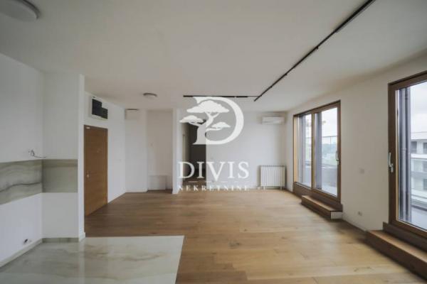 Stan na prodaju u Beogradu, Novi Beograd blok 65, trosoban, 107m2, cena 430000 evra