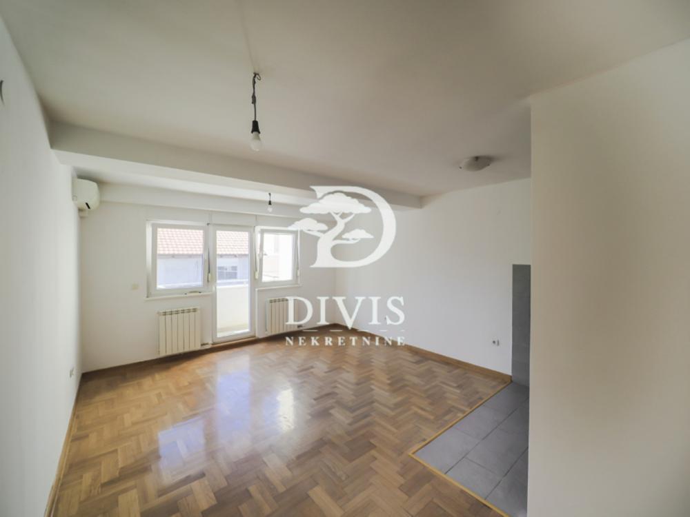 Stan na prodaju u Beogradu, Dorćol, dvosoban, 43m2, cena 220000 evra