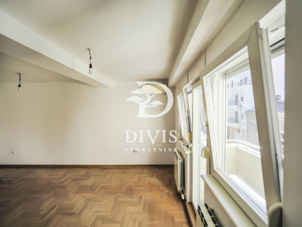 Stan na prodaju u Beogradu, Dorćol, dvosoban, 43m2, cena 220000 evra