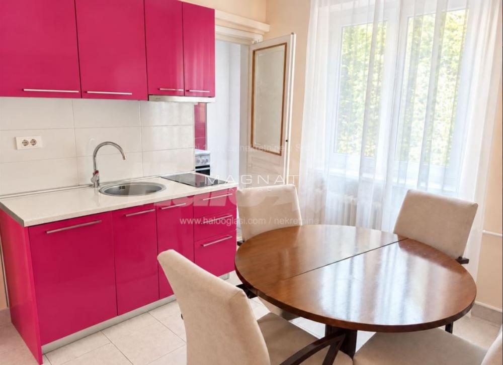Stan na prodaju u Beogradu, Stari grad, dvosoban, 49m2, cena 274000 evra