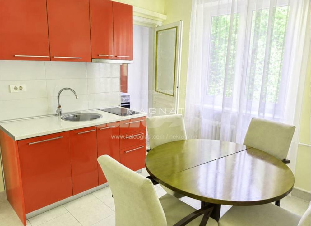 Stan na prodaju u Beogradu, Stari grad, dvosoban, 49m2, cena 274000 evra