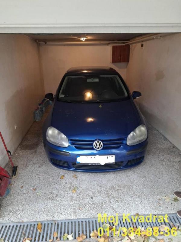 Stan na prodaju u Beogradu, Autokomanda, troiposoban, 80m2, cena 255000 evra