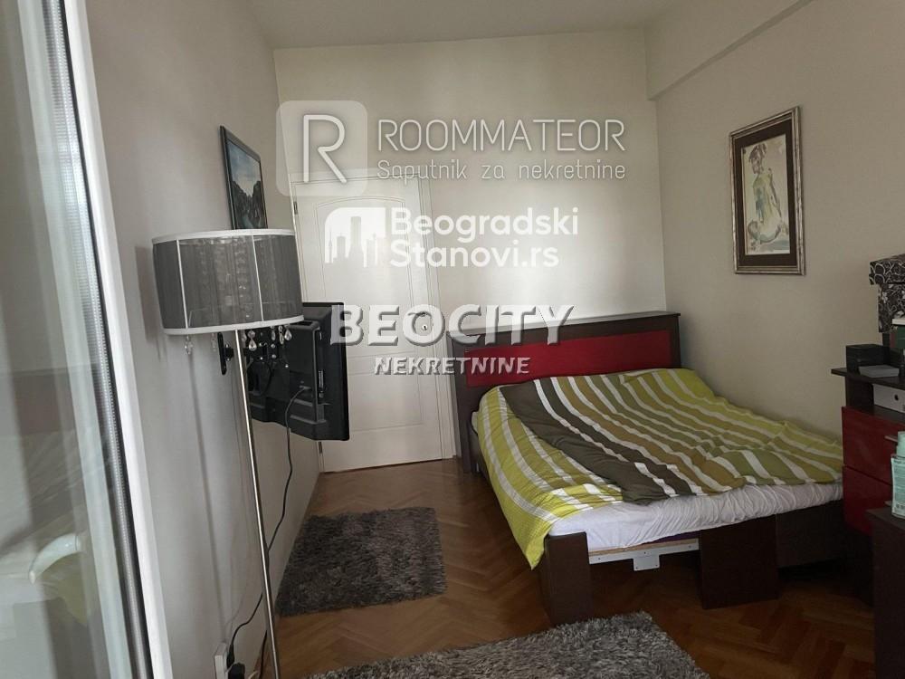 Stan na prodaju u Beogradu, Novi Beograd blok 12 (YUBC), jednoiposoban, 75m2, cena 315000 evra