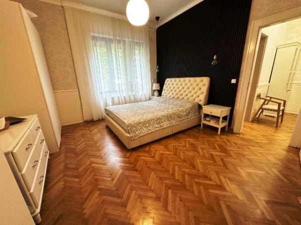 Stan na prodaju u Beogradu, Zemun centar, cetvorosoban, 86m2, cena 415000 evra