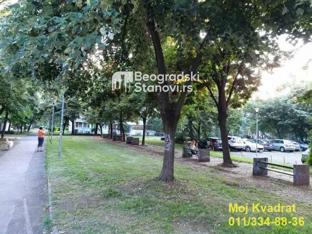 Stan na prodaju u Beogradu, Novi Beograd blok 45 (TC Enjub), jednosoban, 45m2, cena 130000 evra