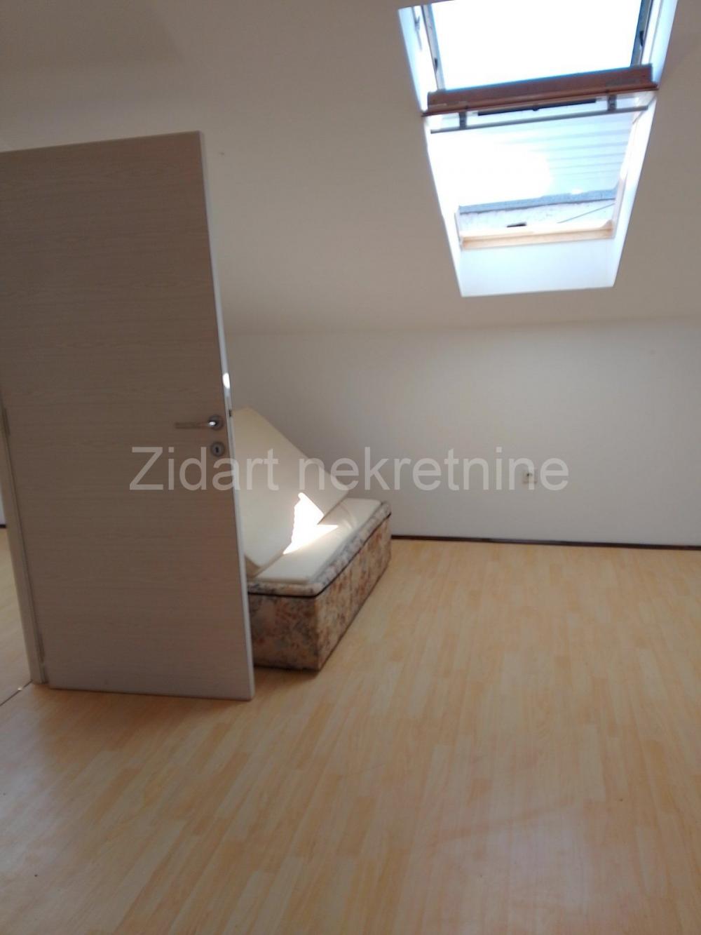 Stan na prodaju u Beogradu, Zemun Kej, dvosoban, 60m2, cena 135000 evra