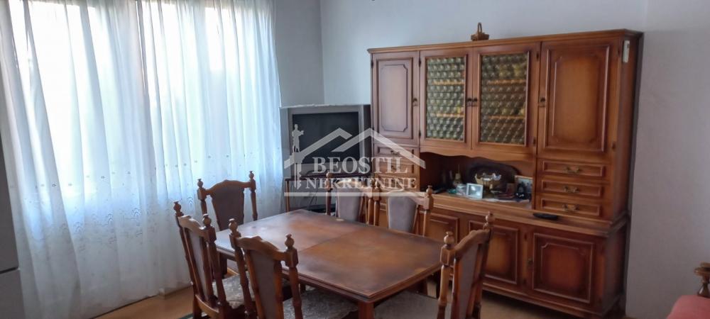 Stan na prodaju u Beogradu, Zemun, dvosoban, 79m2, cena 221000 evra