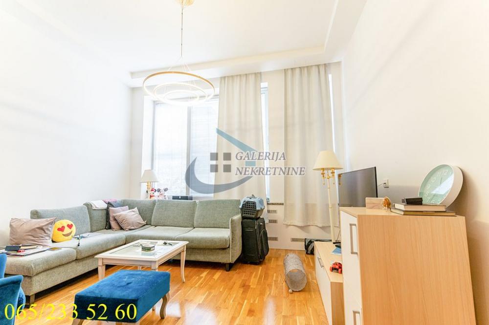 Stan na prodaju u Beogradu, Vračar (Hram), dvosoban, 61m2, cena 420000 evra