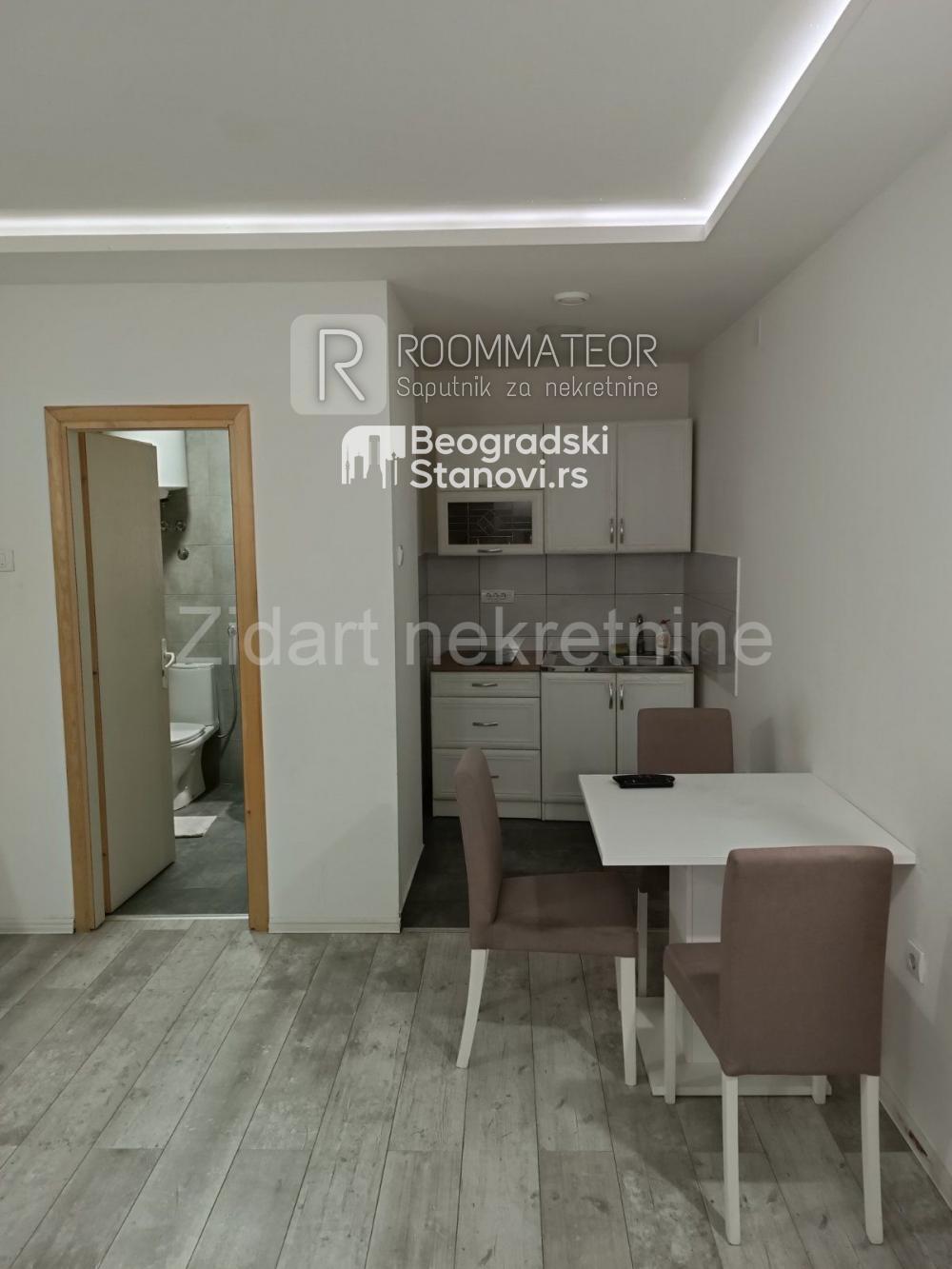 Stan na prodaju u Beogradu, Beograd (Trg Republike), dvosoban, 74m2, cena 218300 evra