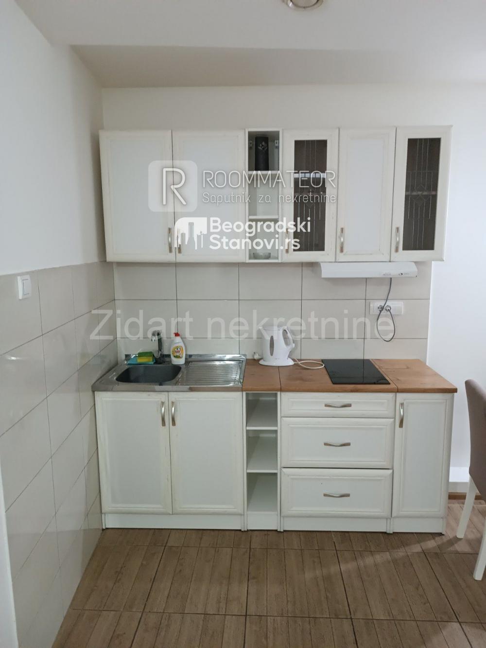 Stan na prodaju u Beogradu, Beograd (Trg Republike), dvosoban, 74m2, cena 218300 evra