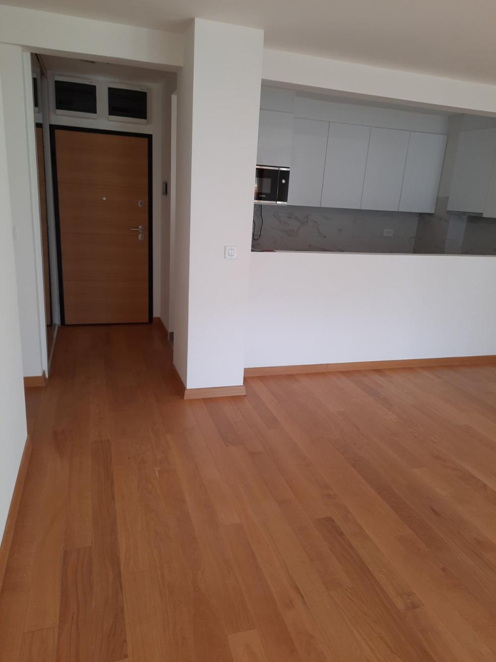 Stan na prodaju u Beogradu, Zemun, trosoban, 75m2, cena 235000 evra