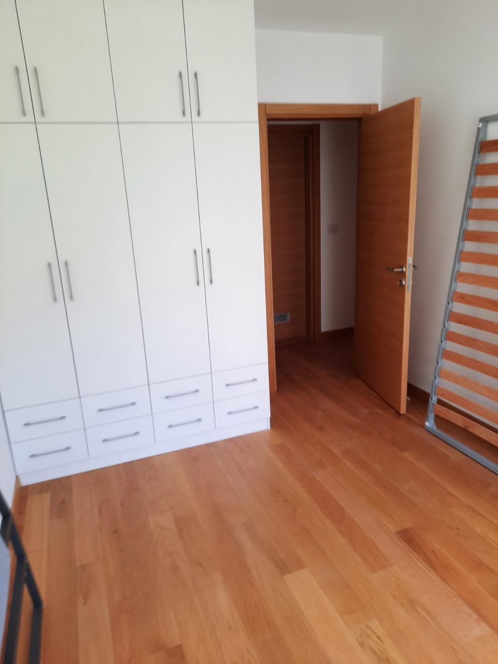 Stan na prodaju u Beogradu, Zemun, trosoban, 75m2, cena 235000 evra