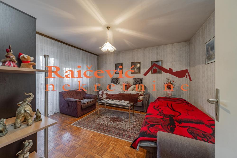 Stan na prodaju u Beogradu, Labudovo brdo, dvosoban, 67m2, cena 148000 evra