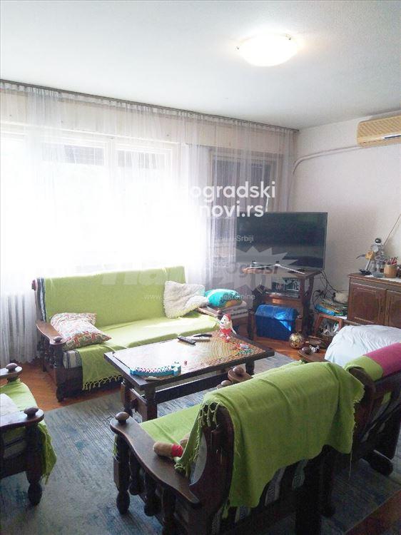 Stan na prodaju u Beogradu, Novi Beograd blok 37, troiposoban, 96m2, cena 290000 evra