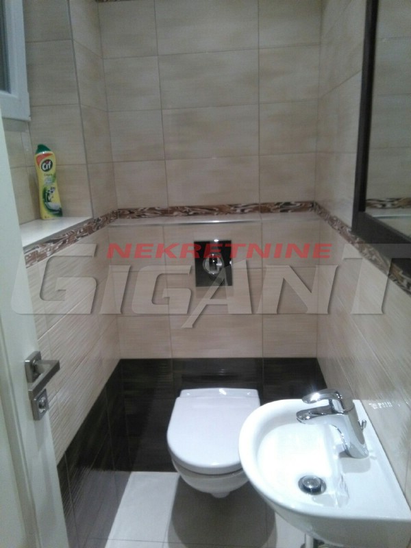 Stan na prodaju u Beogradu, Beograd (Skupština), trosoban, 82m2, cena 318000 evra