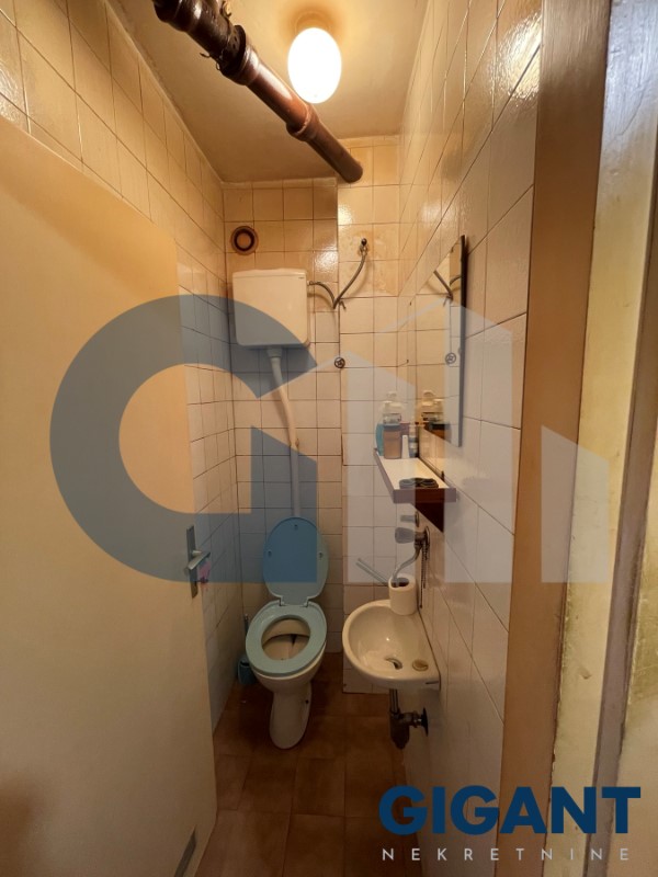 Stan na prodaju u Beogradu, Novi Beograd, trosoban, 90m2, cena 205000 evra