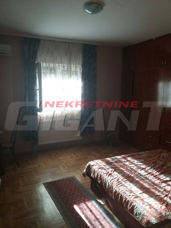 Stan na prodaju u Beogradu, Mirijevo, 191m2, cena 320000 evra