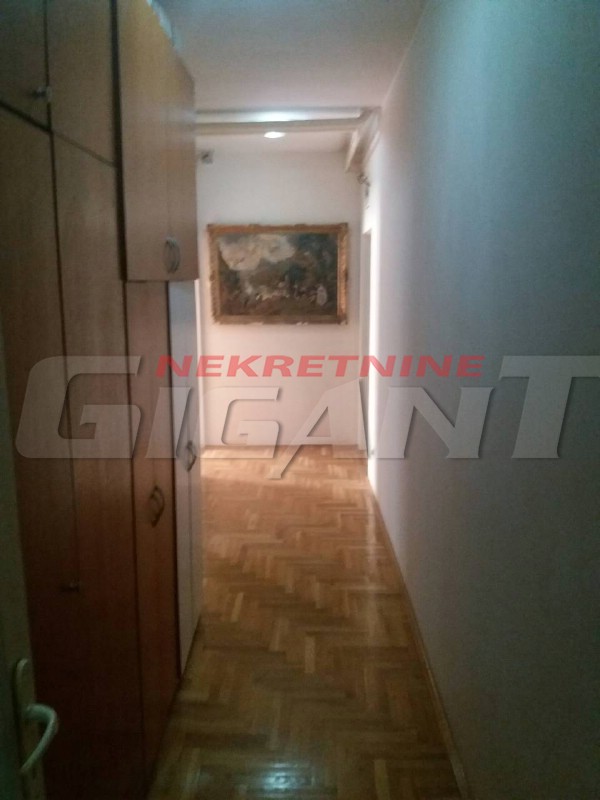 Stan na prodaju u Beogradu, Mirijevo, 191m2, cena 320000 evra