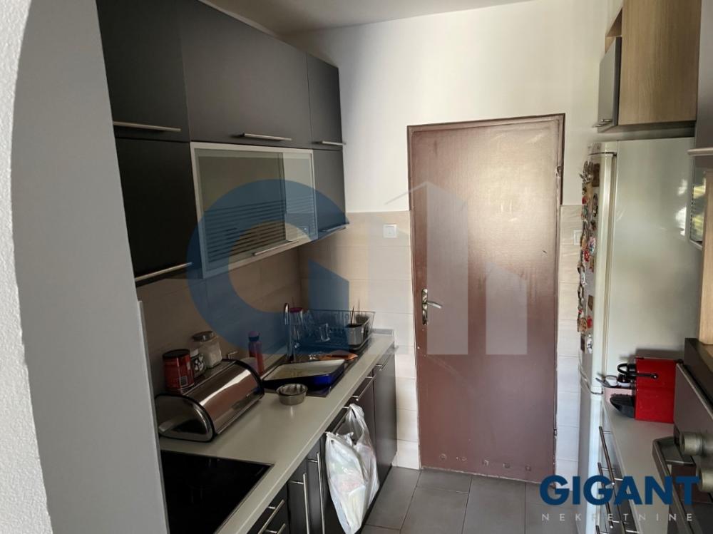 Stan na prodaju u Beogradu, Novi Beograd, cetvorosoban, 125m2, cena 360000 evra
