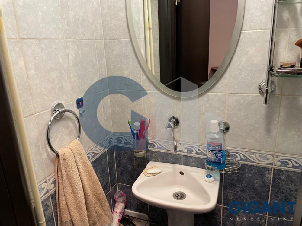 Stan na prodaju u Beogradu, Novi Beograd, cetvorosoban, 125m2, cena 360000 evra