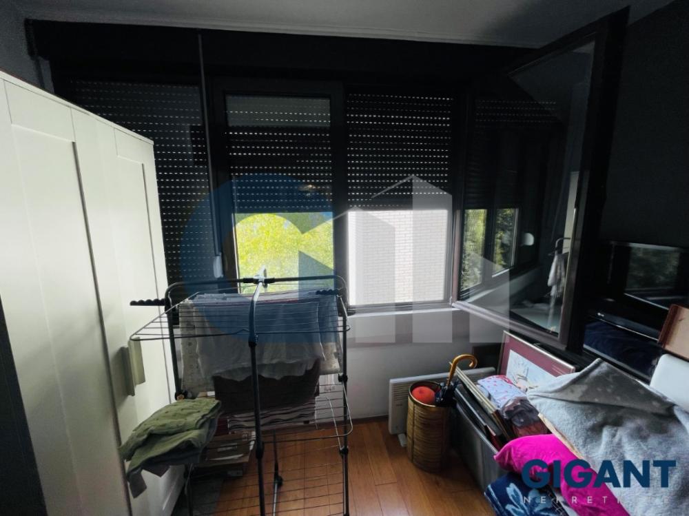 Stan na prodaju u Beogradu, Novi Beograd, cetvorosoban, 125m2, cena 360000 evra