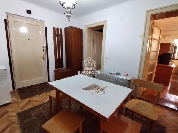 Stan na prodaju u Beogradu, Zemun, dvosoban, 60m2, cena 120000 evra