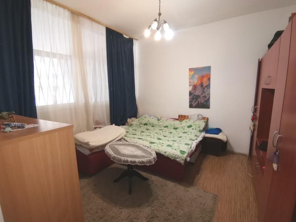 Stan na prodaju u Beogradu, Novi Beograd blok 37, trosoban, 60m2, cena 160000 evra