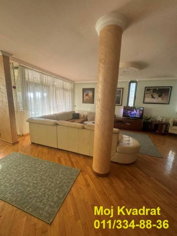 Stan na prodaju u Beogradu, Golf naselje, cetvorosoban, 145m2, cena 397000 evra