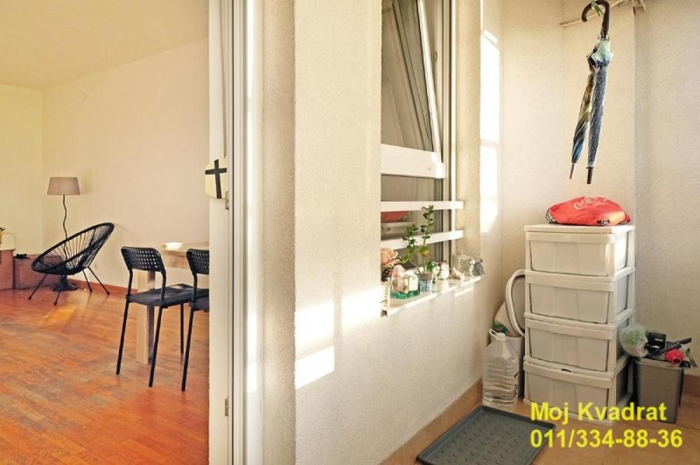 Stan na prodaju u Beogradu, Novi Beograd blok 67A (Belvile), dvosoban, 62m2, cena 246000 evra