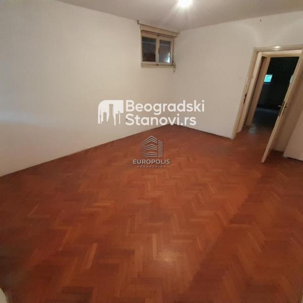 Stan na prodaju u Beogradu, Nova Galenika, dvosoban, 48m2, cena 115000 evra