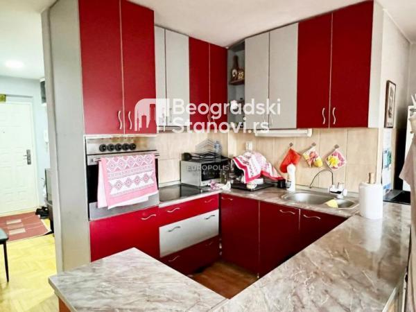 Stan na prodaju u Beogradu, Mirijevo, trosoban, 82m2, cena 155000 evra