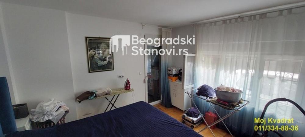 Stan na prodaju u Beogradu, Ledine, dvoiposoban, 58m2, cena 118500 evra