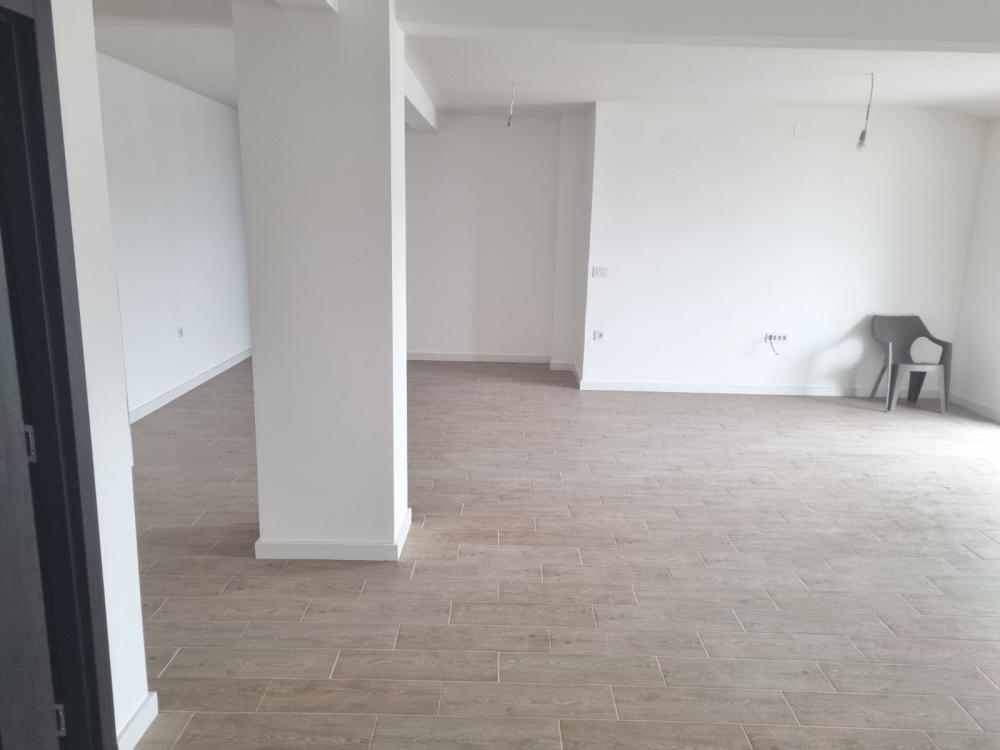 Stan na prodaju u Beogradu, Mirijevo, trosoban, 90m2, cena 180000 evra