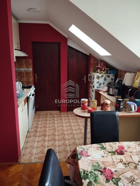 Stan na prodaju u Beogradu, Zemun, 104m2, cena 159900 evra