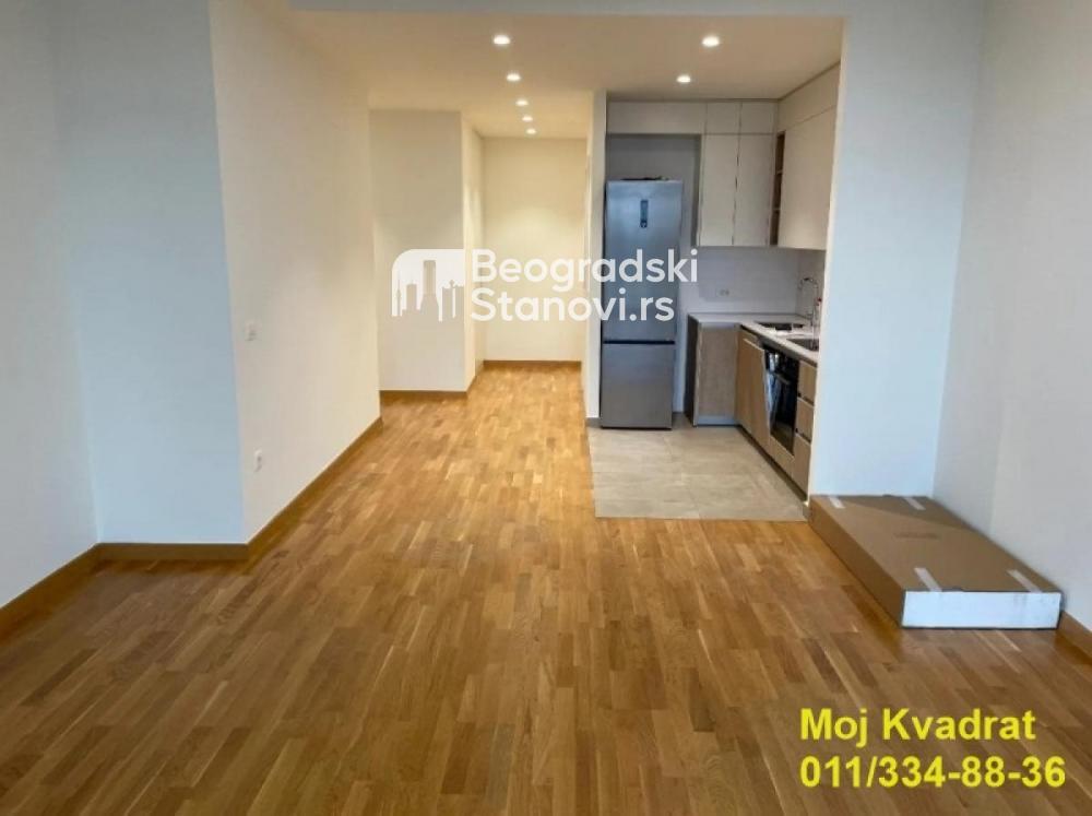 Stan na prodaju u Beogradu, Beograd na vodi, trosoban, 83m2, cena 375000 evra