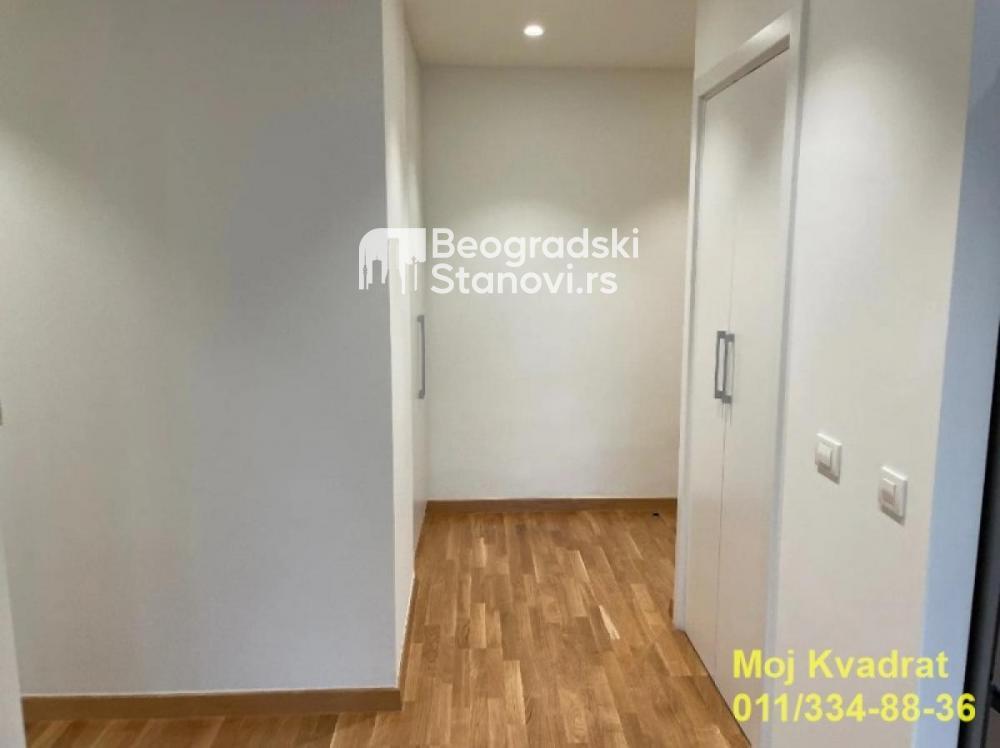 Stan na prodaju u Beogradu, Beograd na vodi, trosoban, 83m2, cena 375000 evra