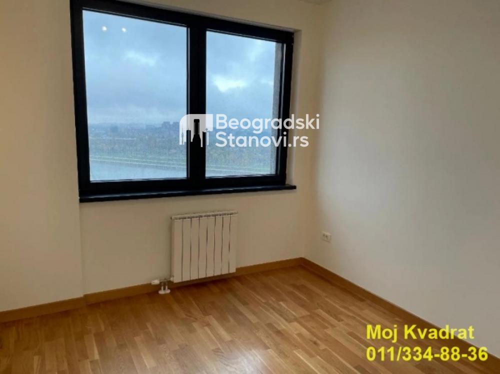 Stan na prodaju u Beogradu, Beograd na vodi, trosoban, 83m2, cena 375000 evra